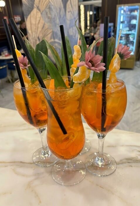 aperol spritz e apertass