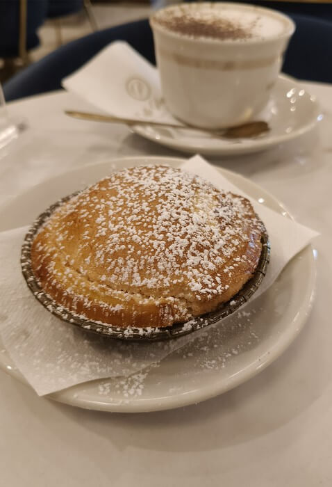 pasticciotto napoletano crema amarena